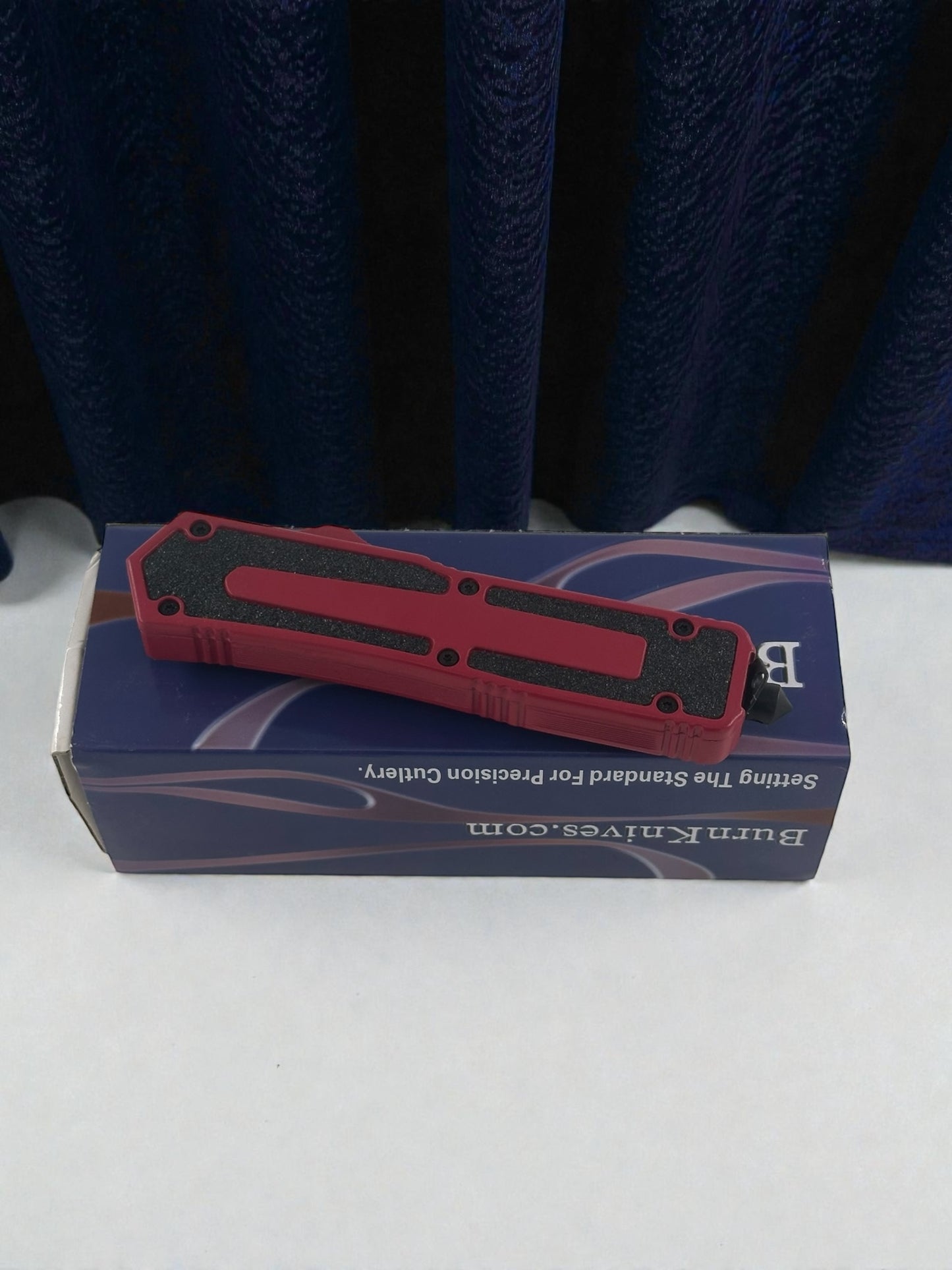 Kemere Takmalı Renkli İçten Çıkmalı Çakı Kırmızı