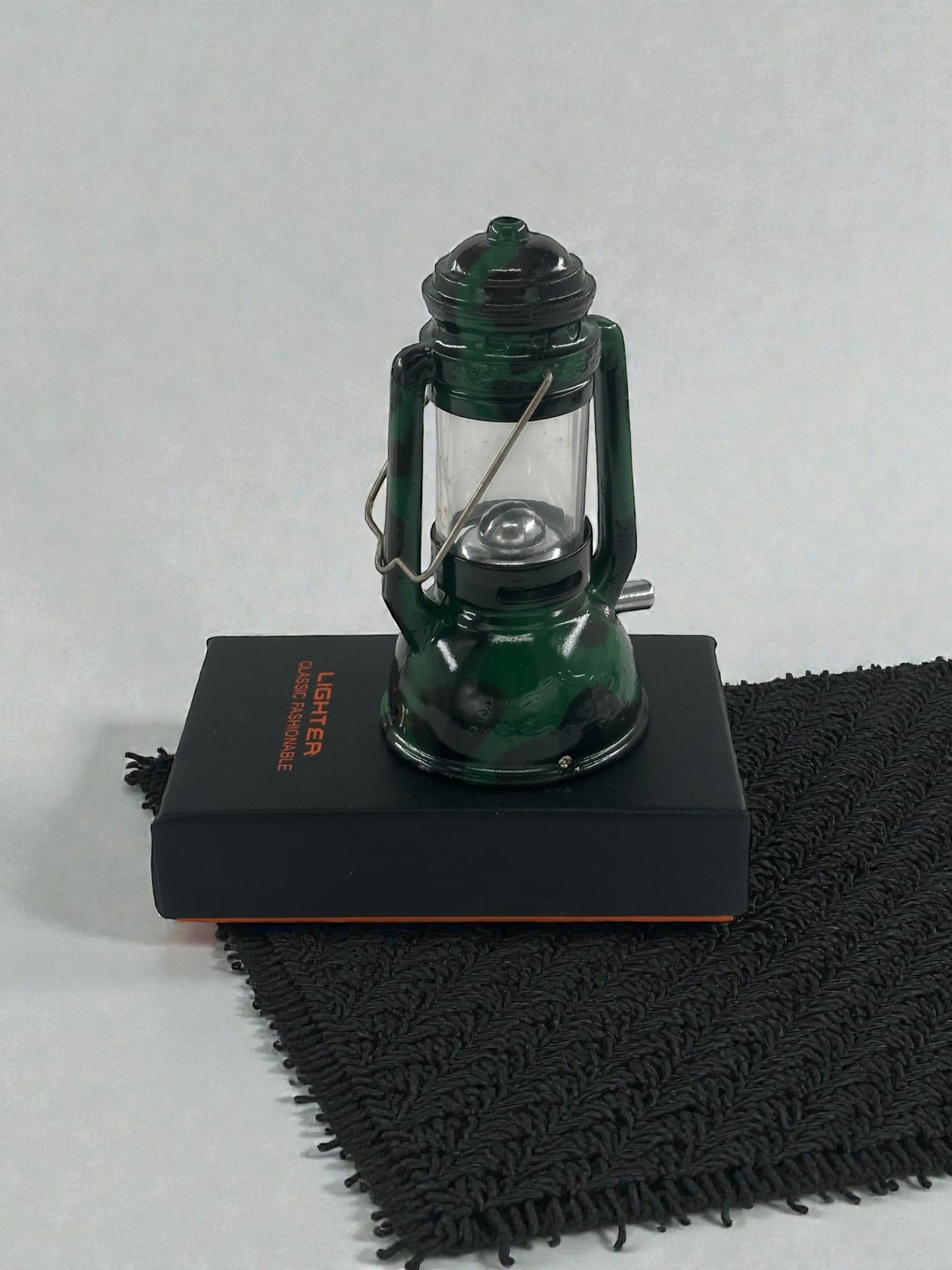 Gaz Lambası Şeklinde Pürmüzlü Çakmak