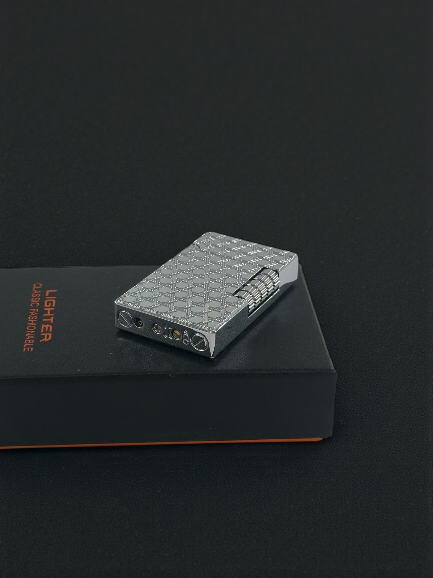 Lüx Görünümlü Dupont Model Metal Çakmak