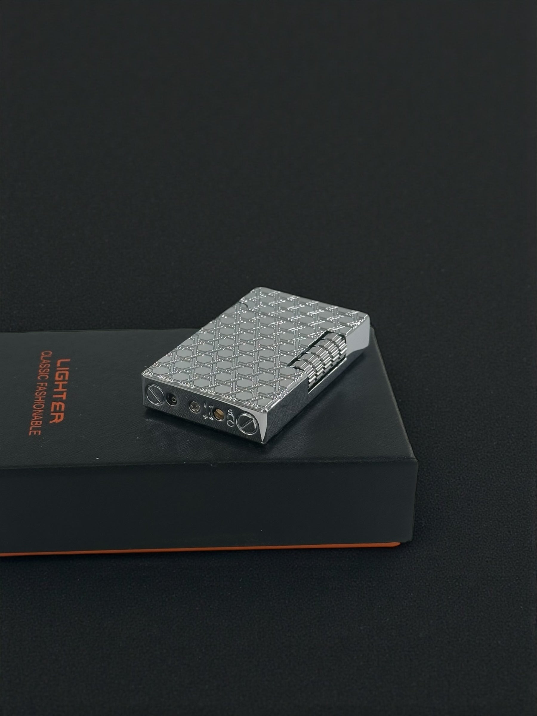 Lüx Görünümlü Dupont Model Metal Çakmak
