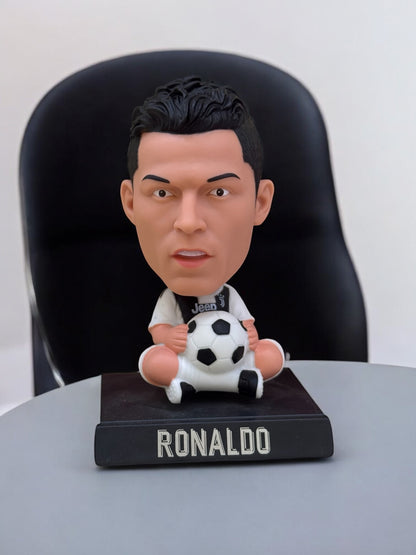 Ronaldo Futbolcu Sallanan Karakter