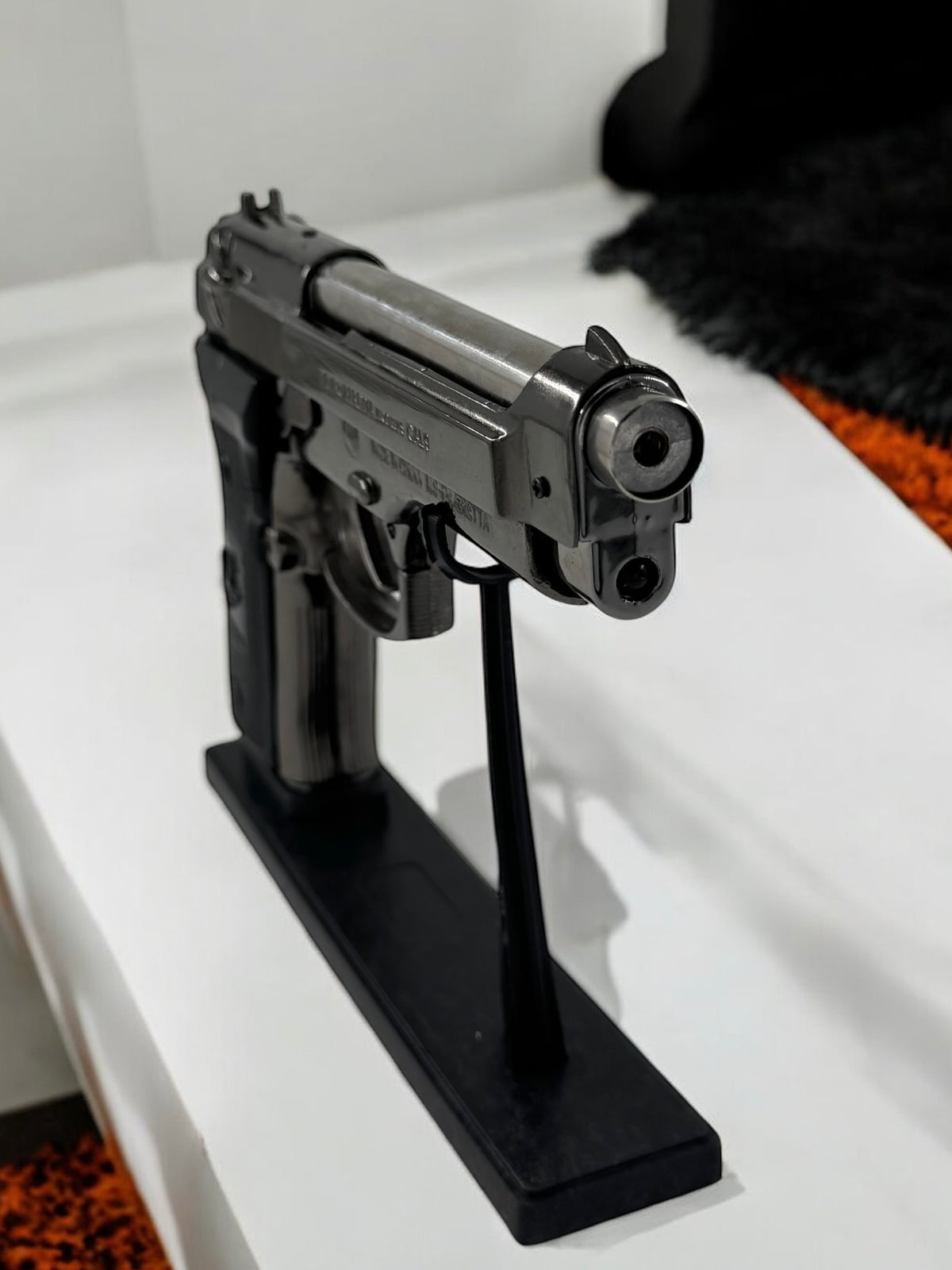 Metal Beretta Model Standlı Tabanca Çakmak 1511