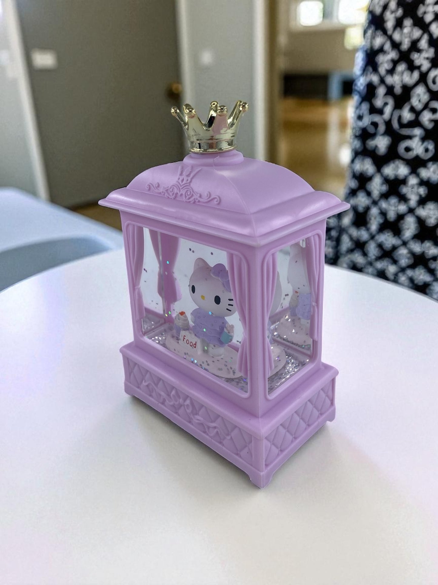 Hello Kitty Işıklı Simli Pls. Fanus