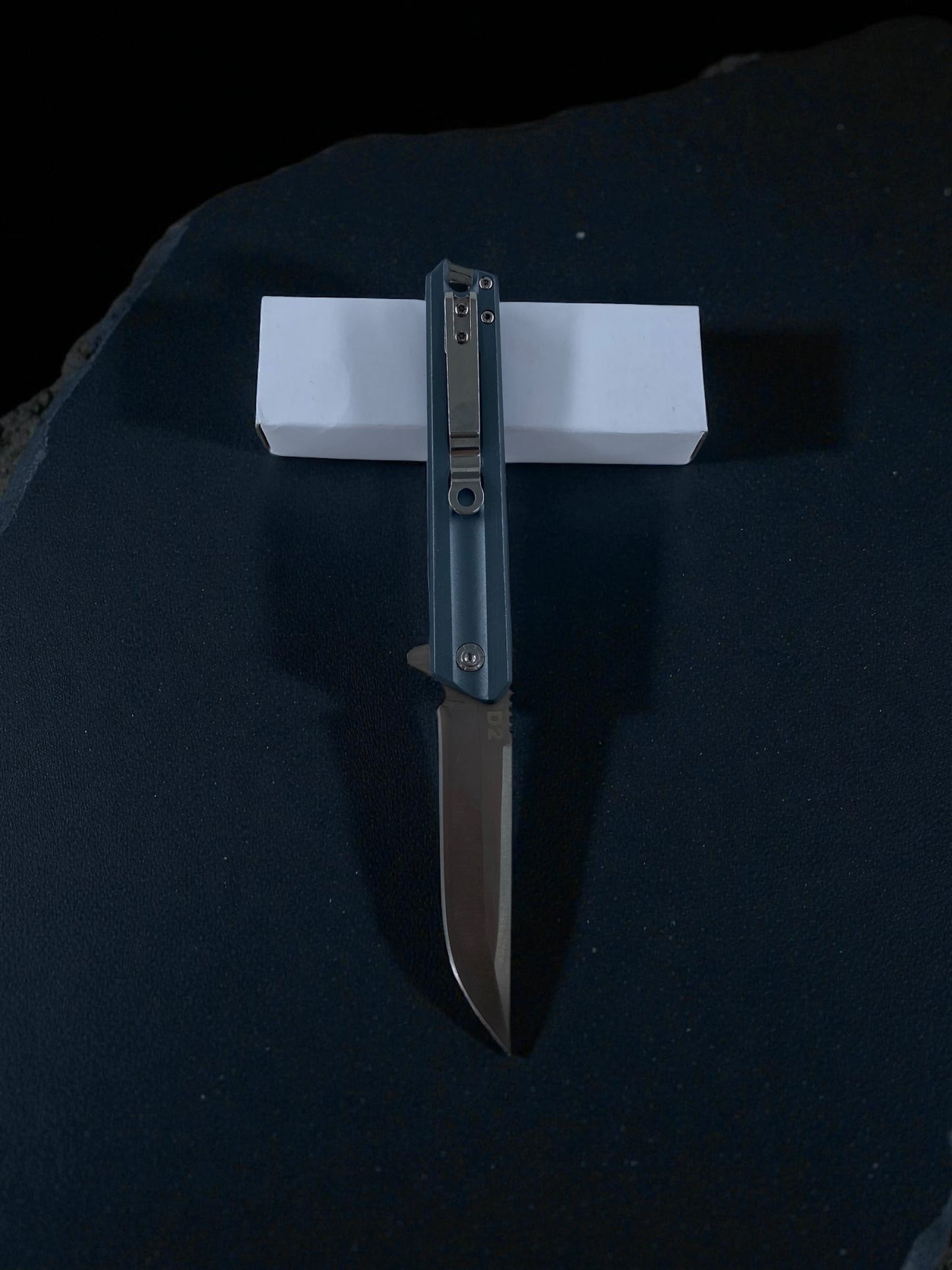 Yarı Otomatik D2 Çelik Taktik Katlanır Çakı