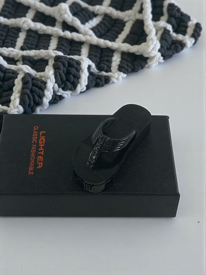 Terlik Şeklinde Çakmak