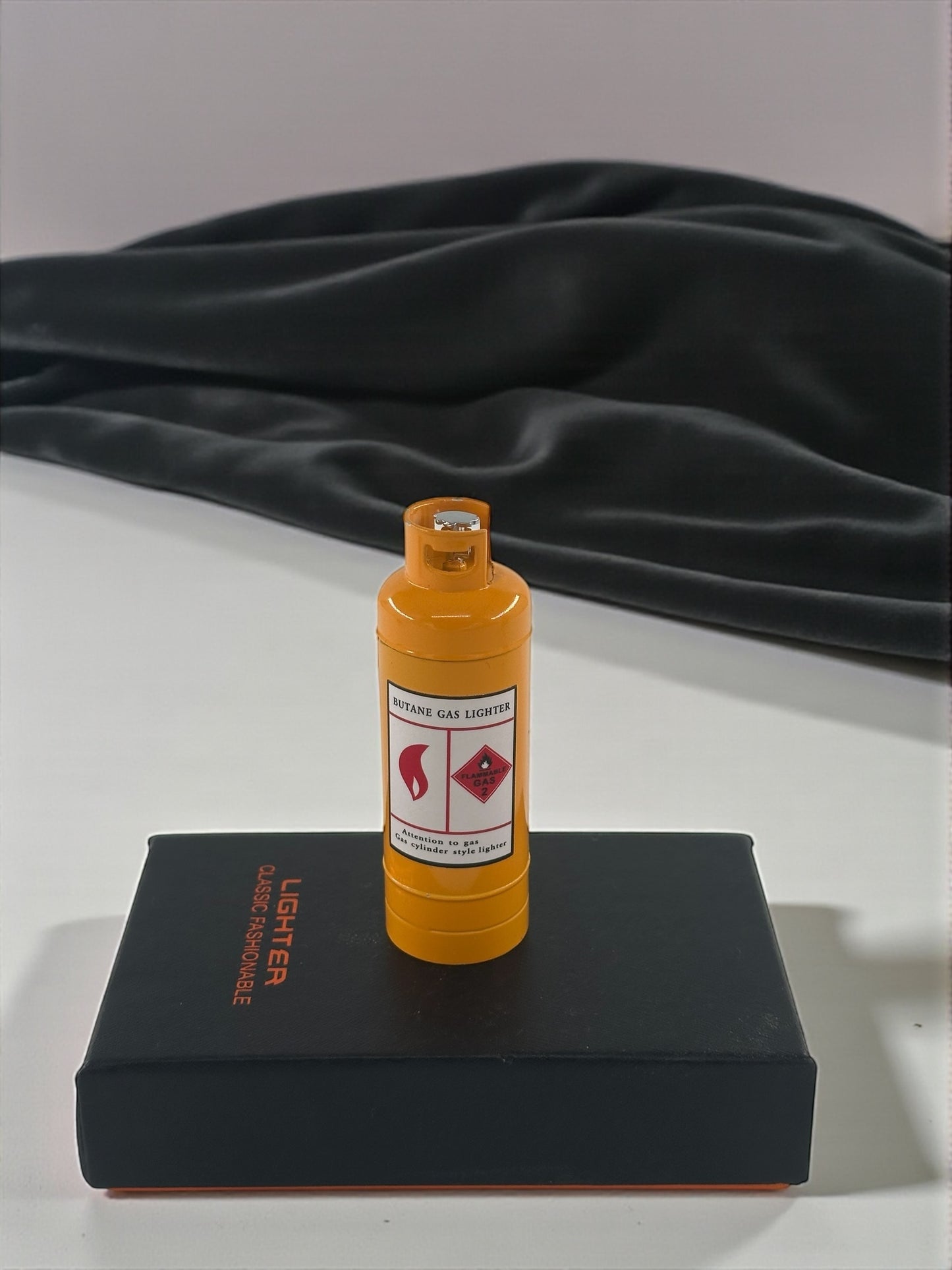 Tüp Şeklinde Renkli Alevli Pürmüzlü Çakmak