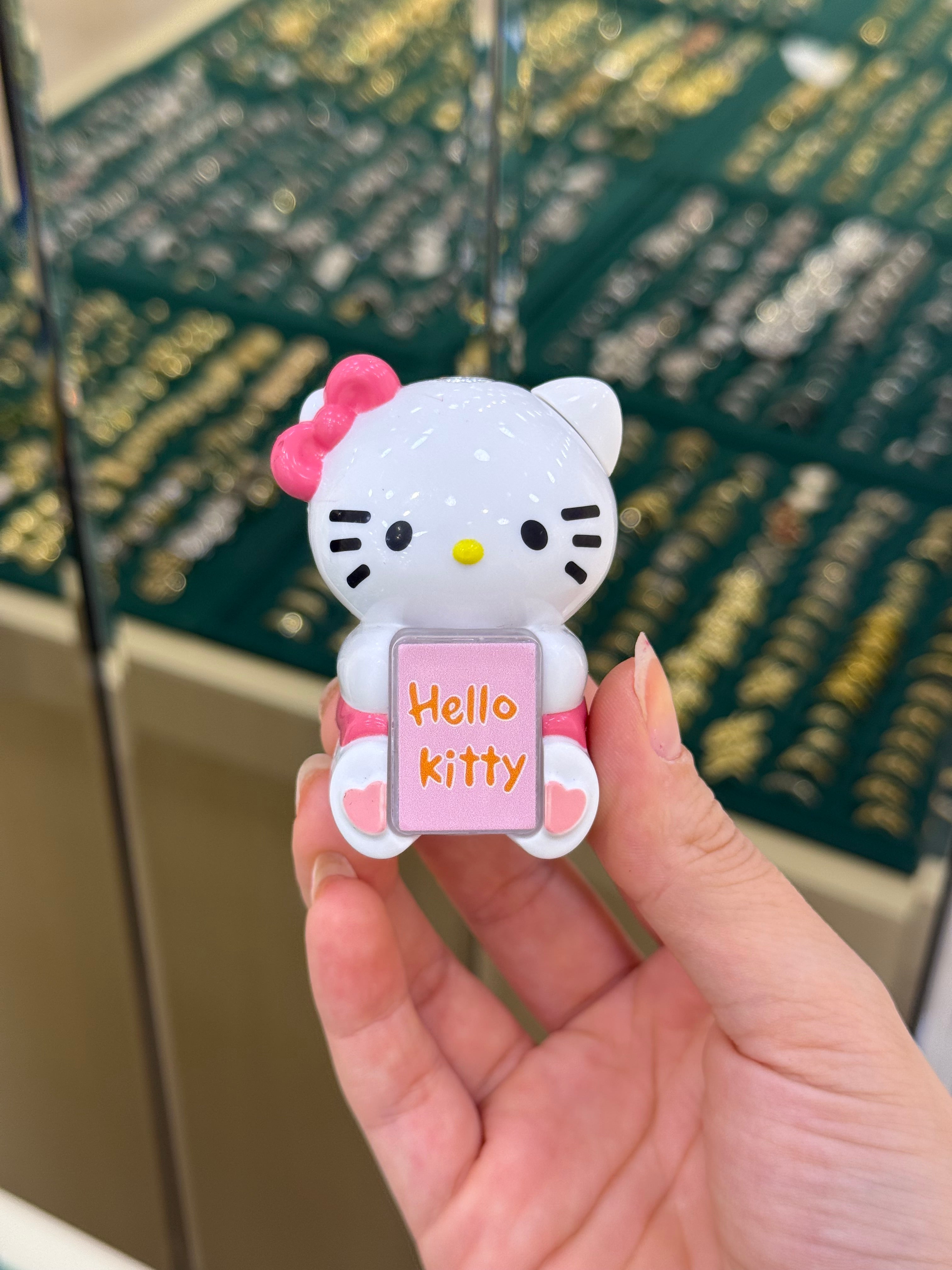 Hello Kitty Işıklı Gazlı Çakmak
