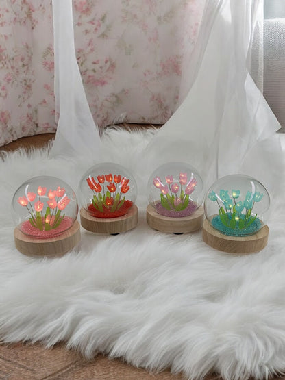 Cam Fanus İçinde Işıklı Sonsuz Lale 0396