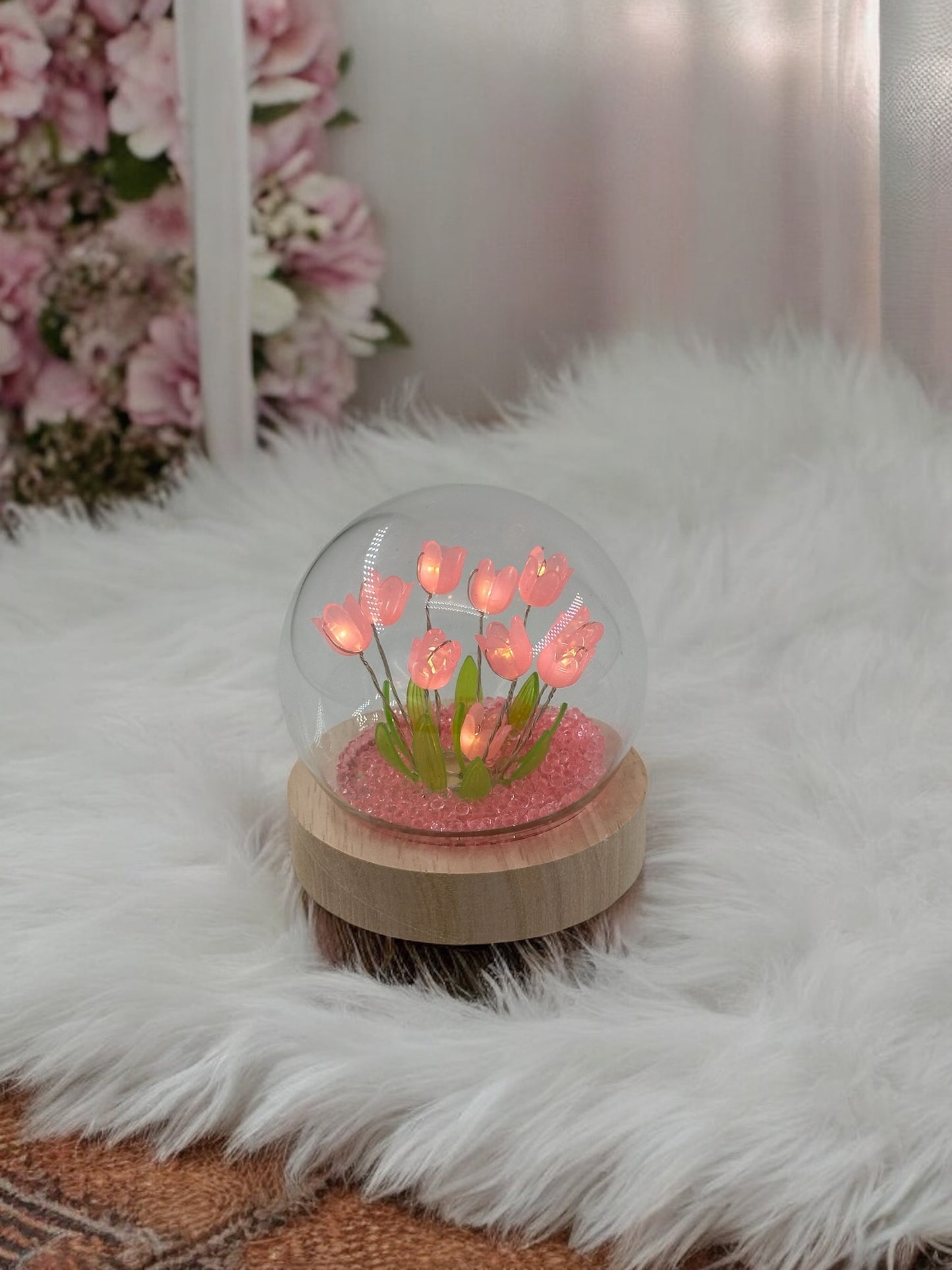 Cam Fanus İçinde Işıklı Sonsuz Lale 0396