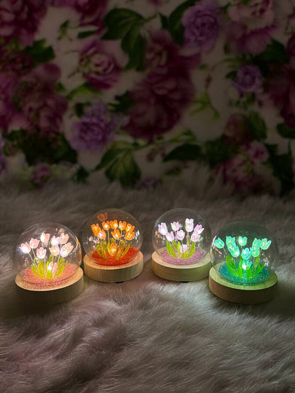 Cam Fanus İçinde Işıklı Sonsuz Lale 0396