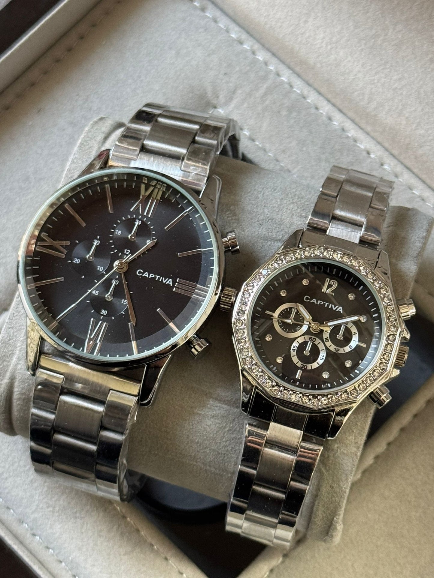 Kişiye Özel Kordonu İsim Yazılır Çelik Çift Saati Siyah Gümüş