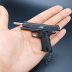 Gerçekçi Sökülebilir ve Kurulabilir Gri Metal Colt Anahtarlık