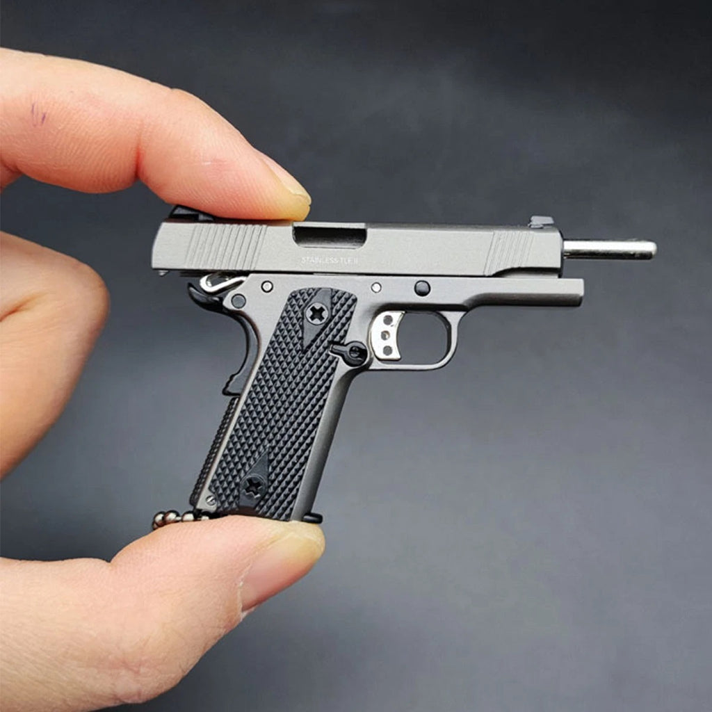 Gerçekçi Sökülebilir ve Kurulabilir Gri Metal Colt Anahtarlık