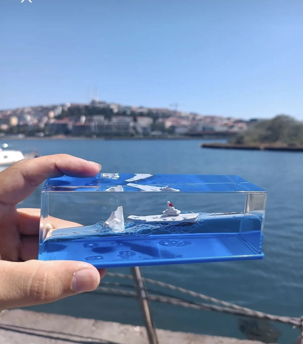 Büyük Boy Batmayan Gemi Aşk Gemisi 98004