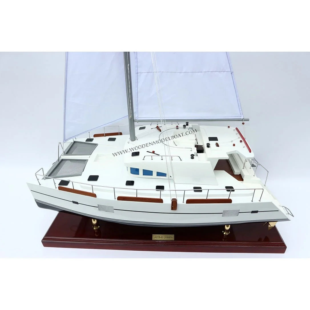 Lagoon 400 Dekoratif Yelkenli Katamaran Modeli (70 cm)