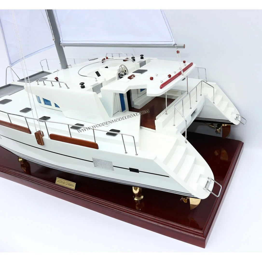 Lagoon 400 Dekoratif Yelkenli Katamaran Modeli (70 cm)