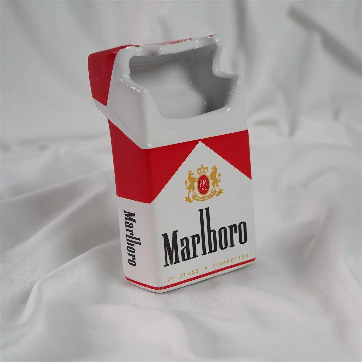 Marlboro Tasarımlı Küllük Sigaralık