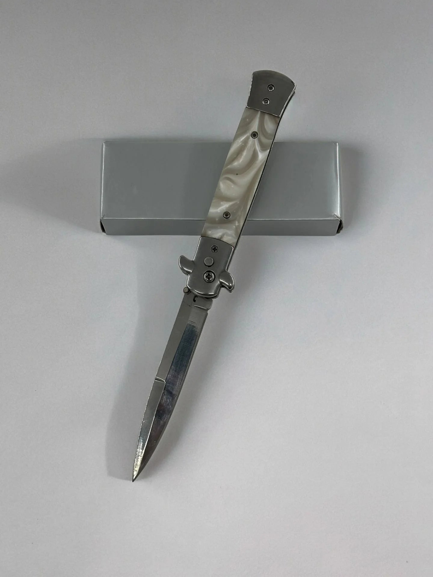 Sustalı İtalyan Çakı AT-015