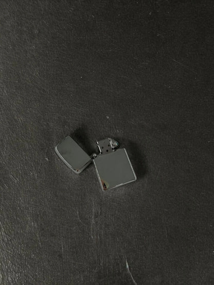 Düz Metal Zippo Modeli Çakmak 6834