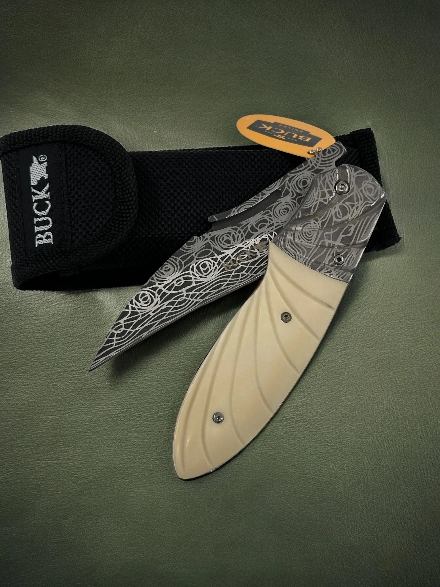 Buck Çakı Damascus DMS 3208