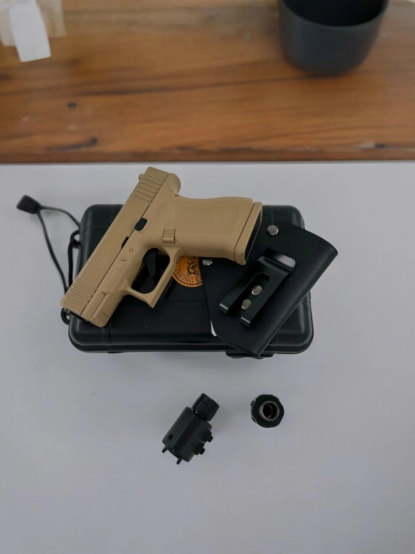 Tam Donanımlı Ekipmanlı Susturuculu Glock 17 Tabanca Çakmak 083