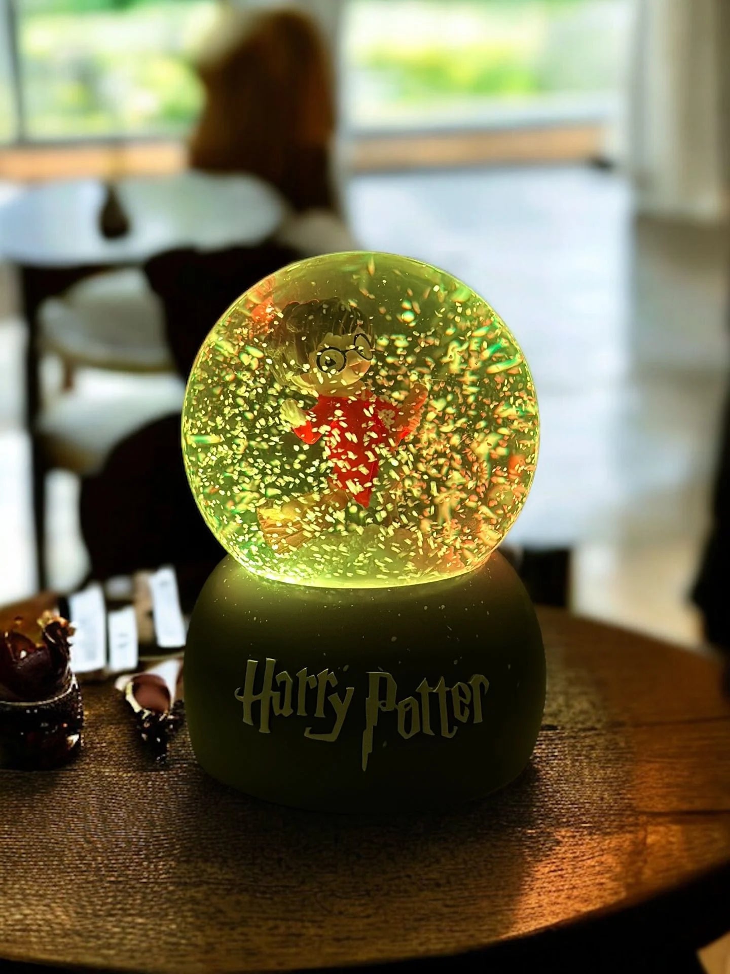 Büyük Boy Harry Potter Işıklı Kar Küresi 127-100