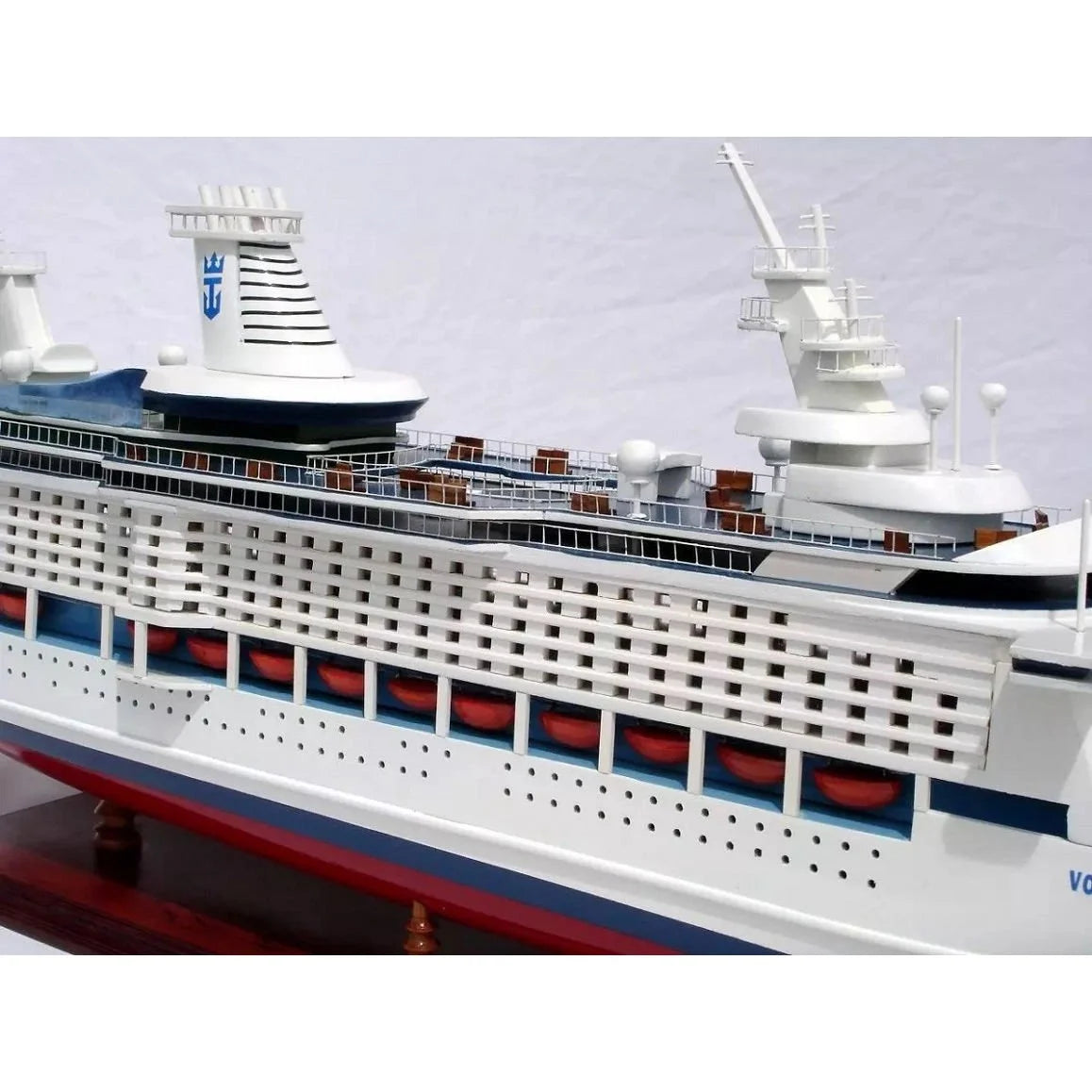 Voyager of The Seas Dekoratif Yolcu Gemisi Modeli