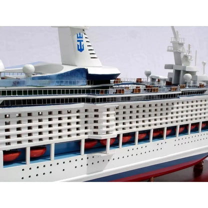 Voyager of The Seas Dekoratif Yolcu Gemisi Modeli