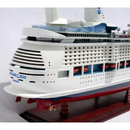 Voyager of The Seas Dekoratif Yolcu Gemisi Modeli